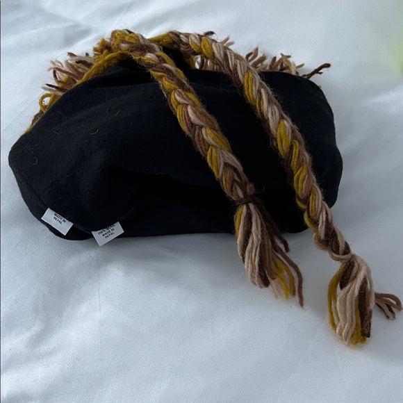 Nepal Ear flap Wool hat - braided ties/fringe and tassel trim - fleece lined - Picture 5 of 8